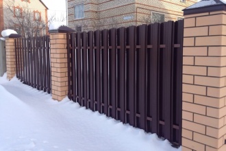 Забор из евроштакетника в шахматном порядке 30 метров фото в Лысково